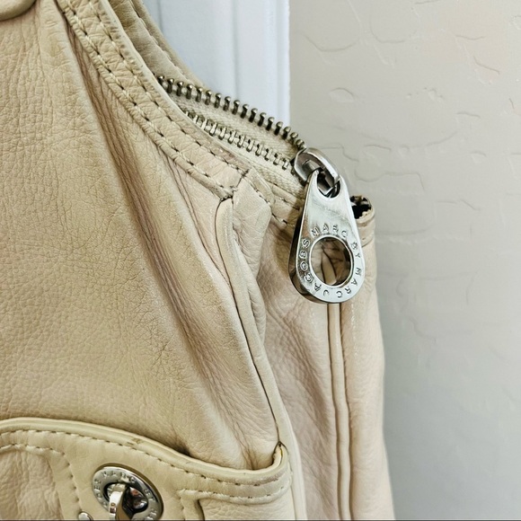 Marc Jacobs Multi pockets Pebble Leather Shoulders/Handbag - Picture 5 of 13